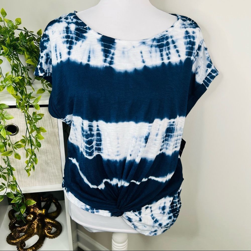 Lucky Brand Blue and White Tie-Dye Short Sleeve Tee